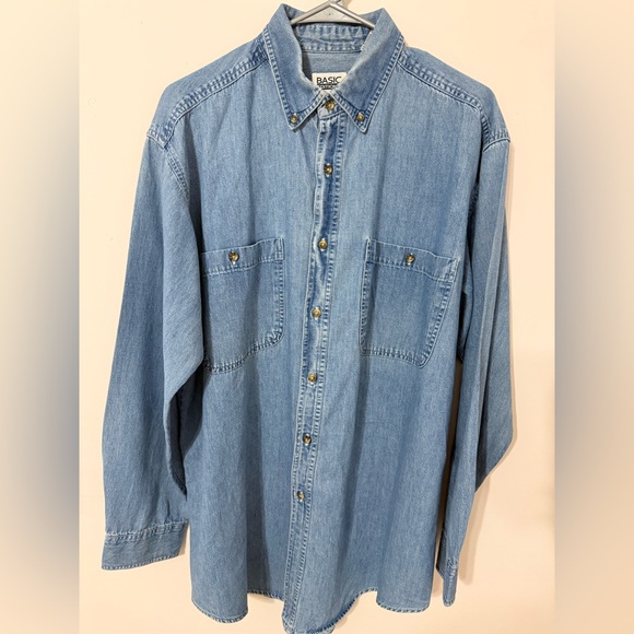 Basic Editions Light Blue Button-Up Shirt - Picture 2 of 6